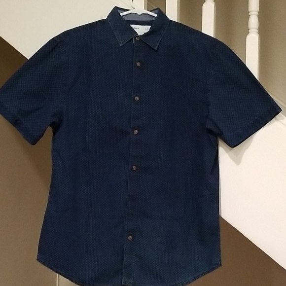 Old Navy Men's Chambray Slim - Picture 1 of 3